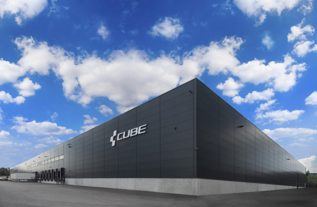 Cube_Logistics center