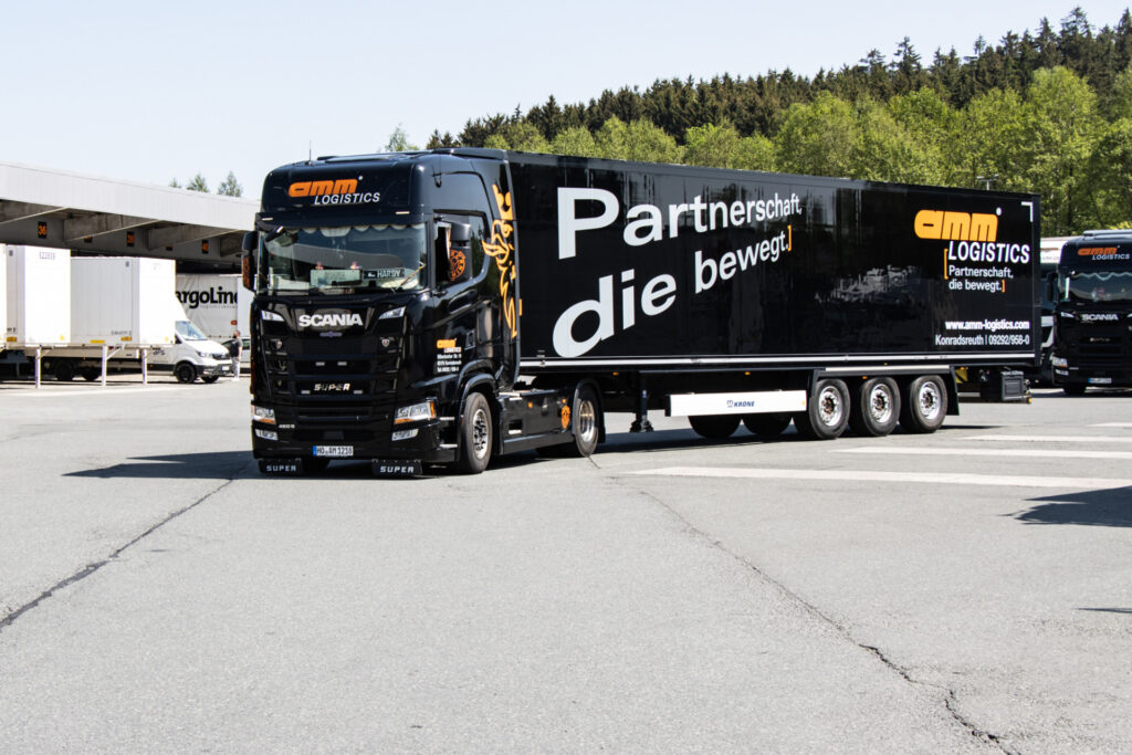 LKW der Firma amm logistics